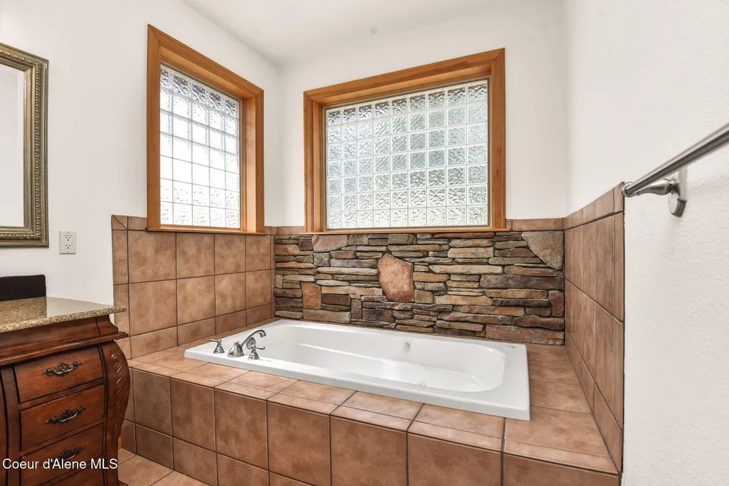 9024 N Baldwin Court Hayden ID 83835