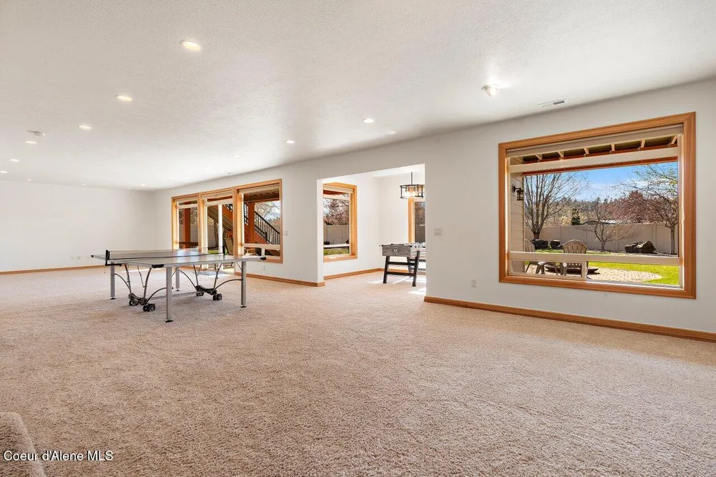 9024 N Baldwin Court Hayden ID 83835