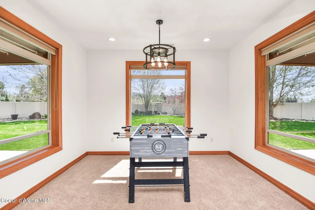 9024 N Baldwin Court Hayden ID 83835