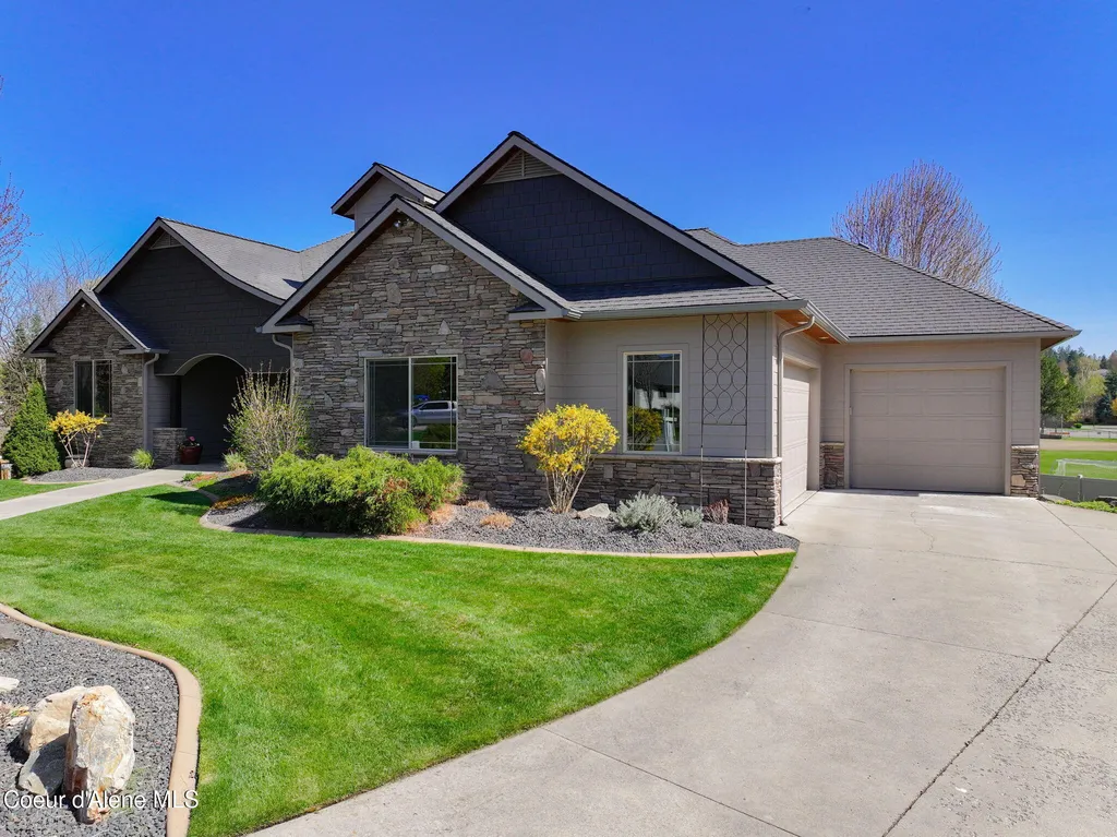 9024 N Baldwin Court Hayden ID 83835