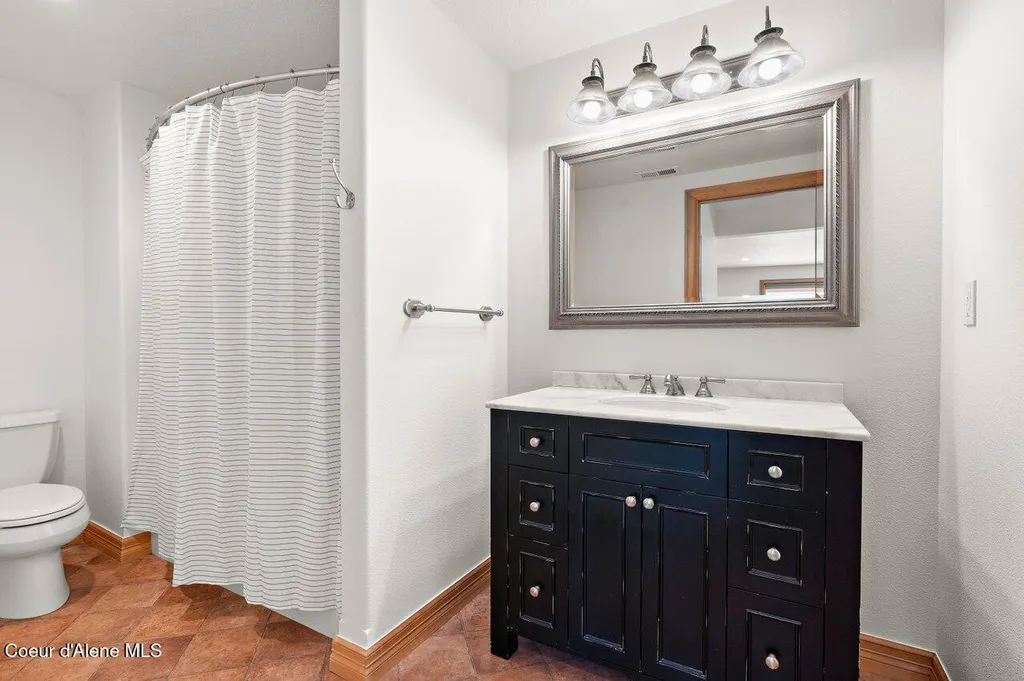 9024 N Baldwin Court Hayden ID 83835