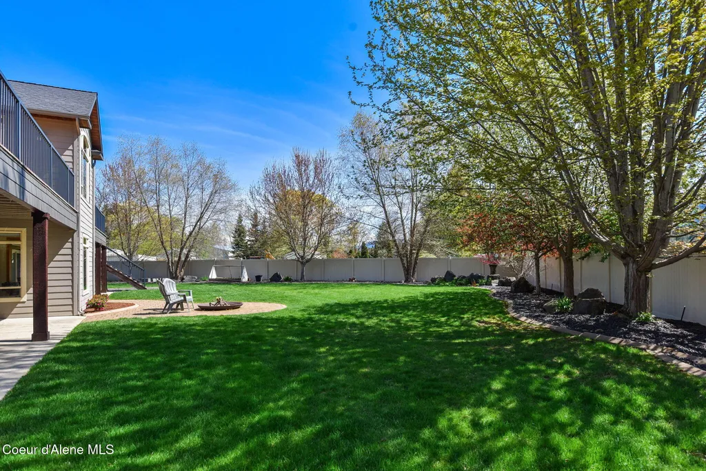 9024 N Baldwin Court Hayden ID 83835