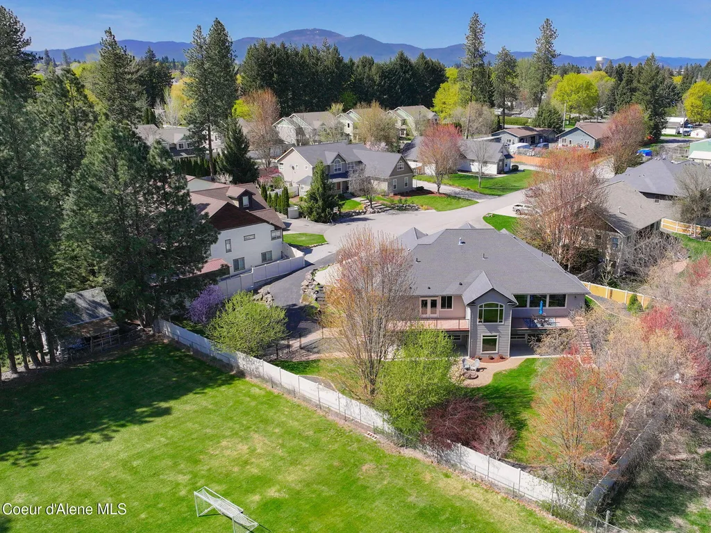 9024 N Baldwin Court Hayden ID 83835