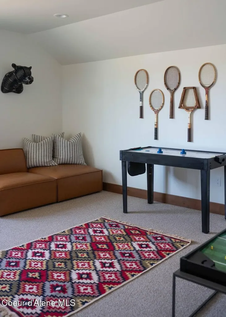 9220 N Secretariat Lane Hayden ID 83835