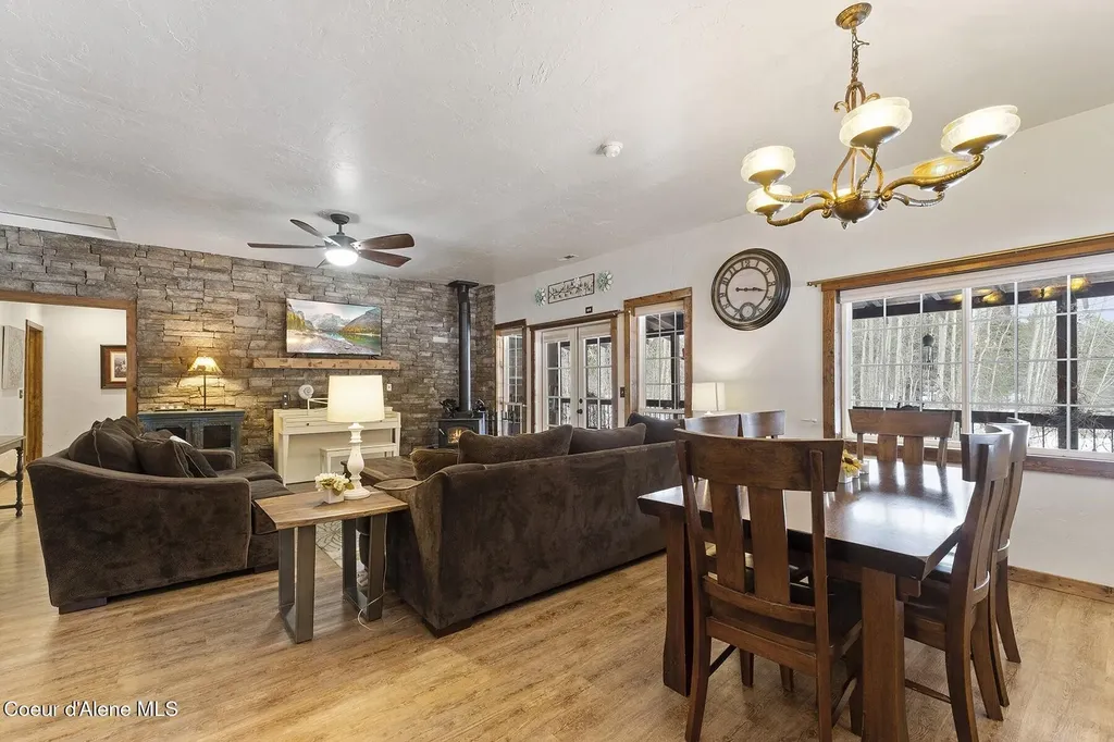 429 Barnhart Road Careywood ID 83809