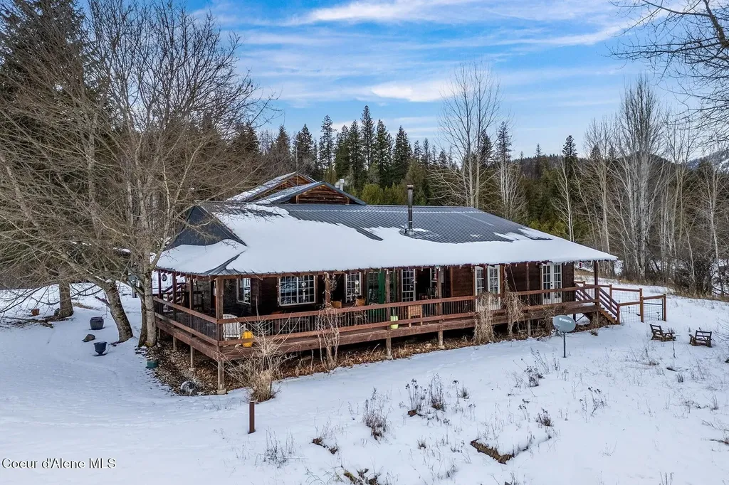 429 Barnhart Road Careywood ID 83809
