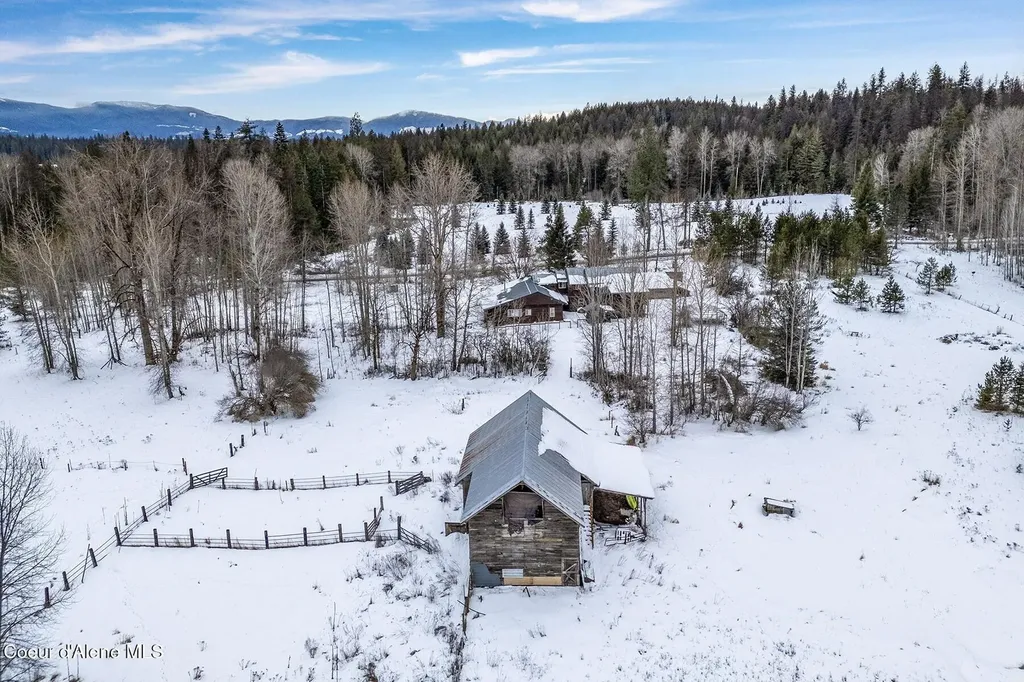 429 Barnhart Road Careywood ID 83809
