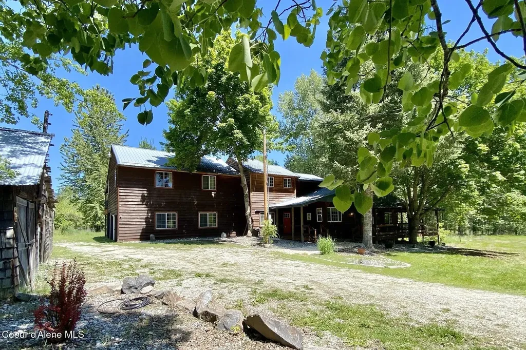 429 Barnhart Road Careywood ID 83809