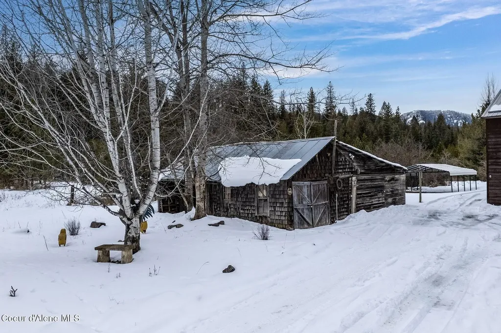 429 Barnhart Road Careywood ID 83809