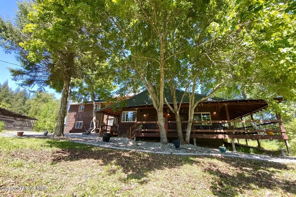 429 Barnhart Road Careywood ID 83809
