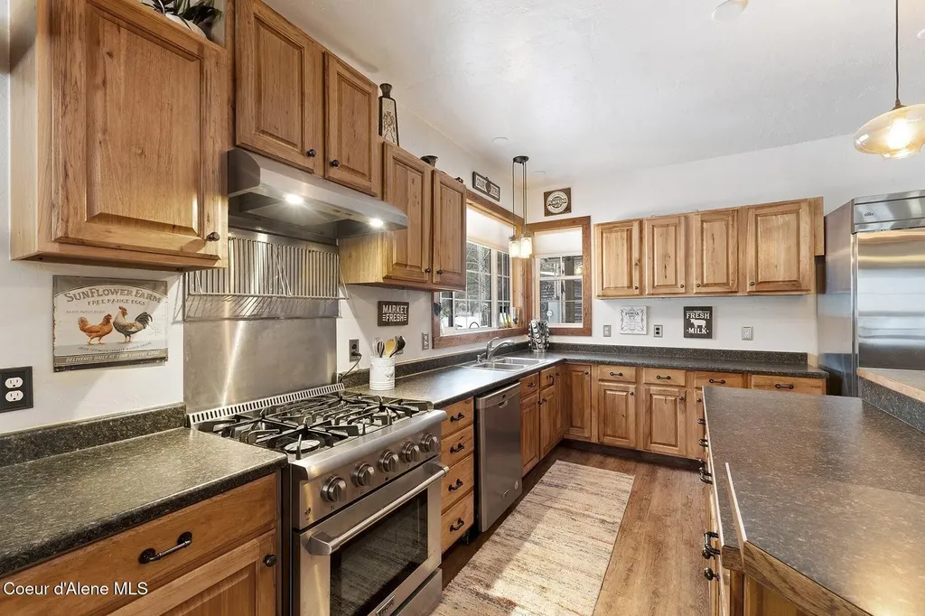 429 Barnhart Road Careywood ID 83809