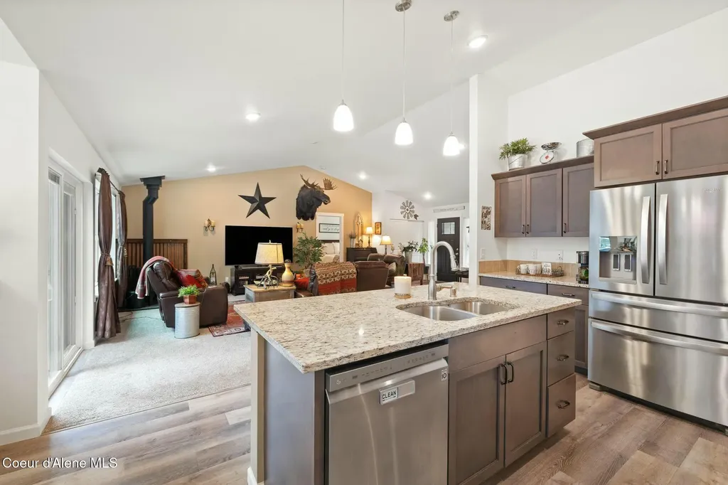 468 Cardinal Lane Spirit Lake ID 83869