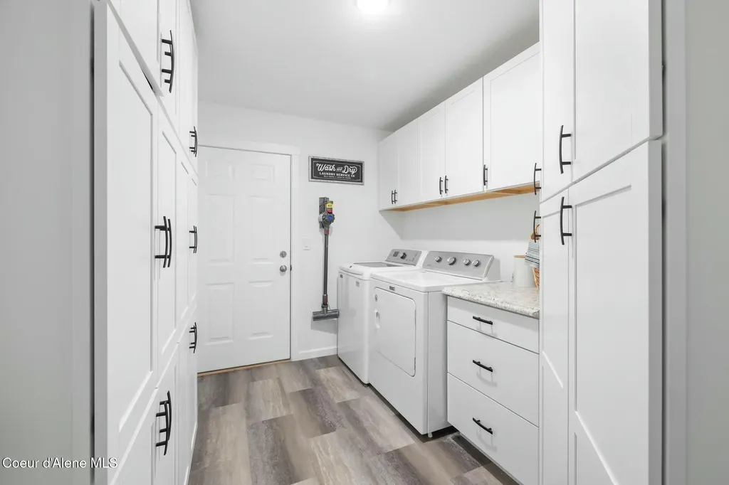 468 Cardinal Lane Spirit Lake ID 83869