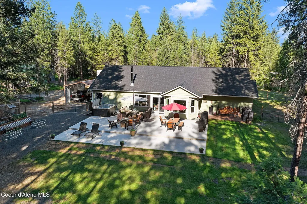 468 Cardinal Lane Spirit Lake ID 83869