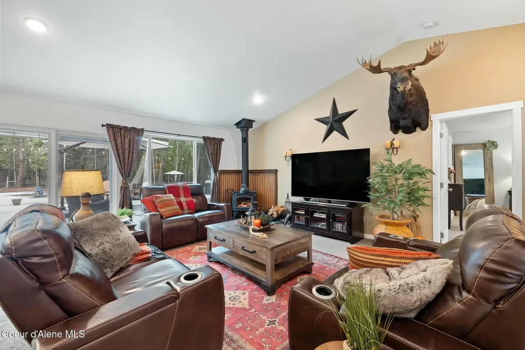 468 Cardinal Lane Spirit Lake ID 83869