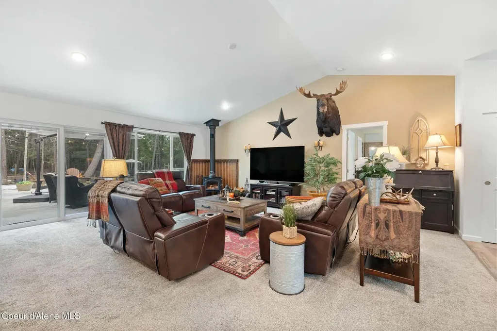 468 Cardinal Lane Spirit Lake ID 83869