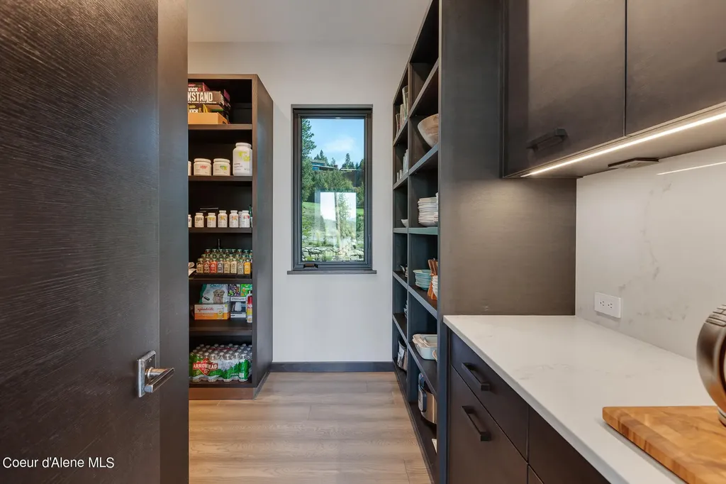 7225 S Buckrail Road Harrison ID 83833