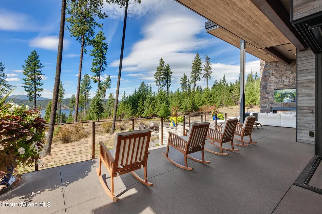 7225 S Buckrail Road Harrison ID 83833