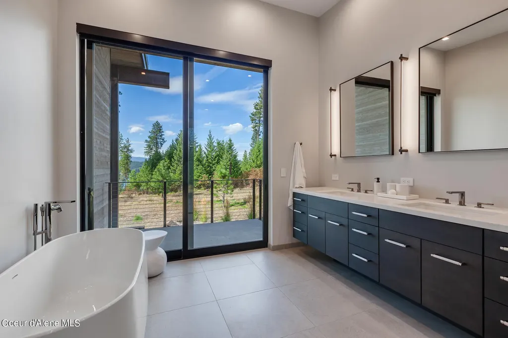 7225 S Buckrail Road Harrison ID 83833