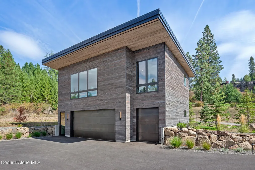 7225 S Buckrail Road Harrison ID 83833