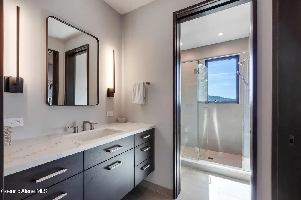 7225 S Buckrail Road Harrison ID 83833