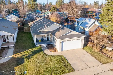 916 W Lake Street Sandpoint ID 83864