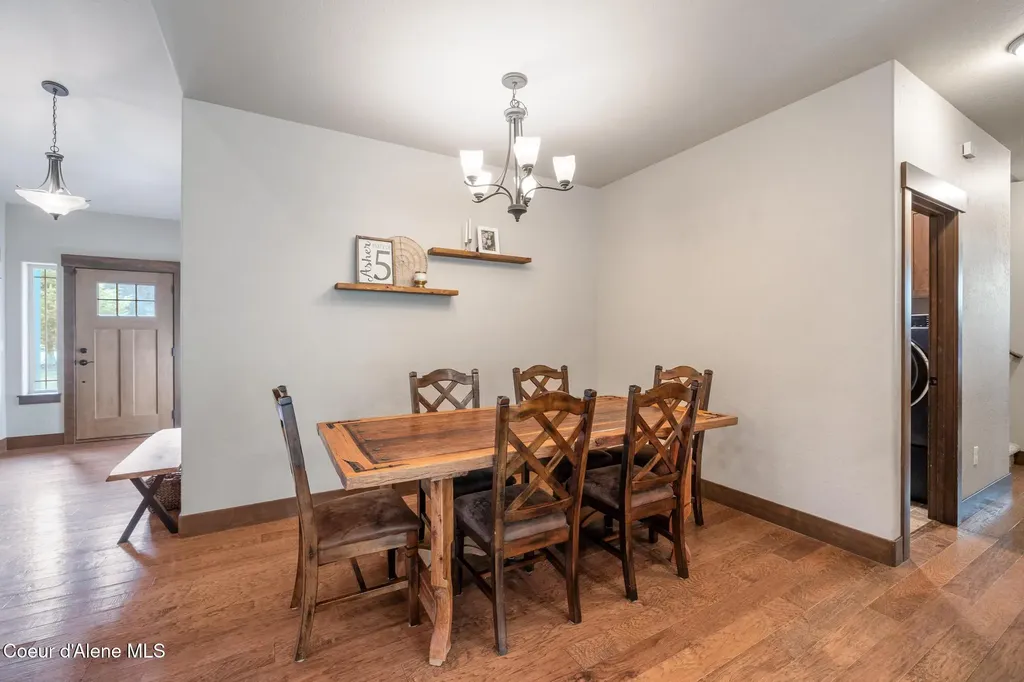 11668 N Waterford Loop Hauser ID 83854