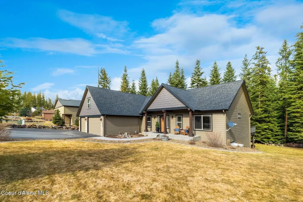 11668 N Waterford Loop Hauser ID 83854