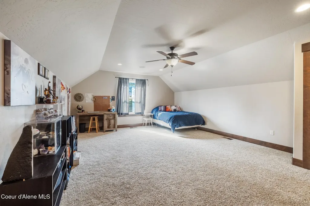 11668 N Waterford Loop Hauser ID 83854