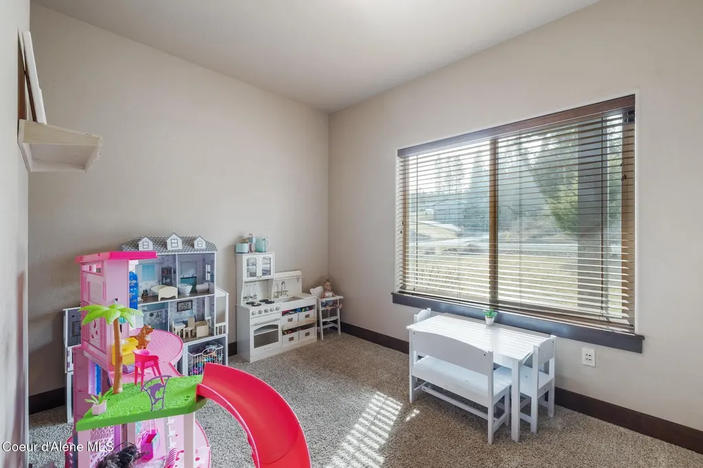 11668 N Waterford Loop Hauser ID 83854