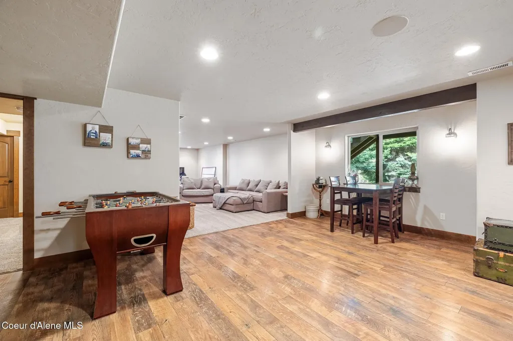 11668 N Waterford Loop Hauser ID 83854