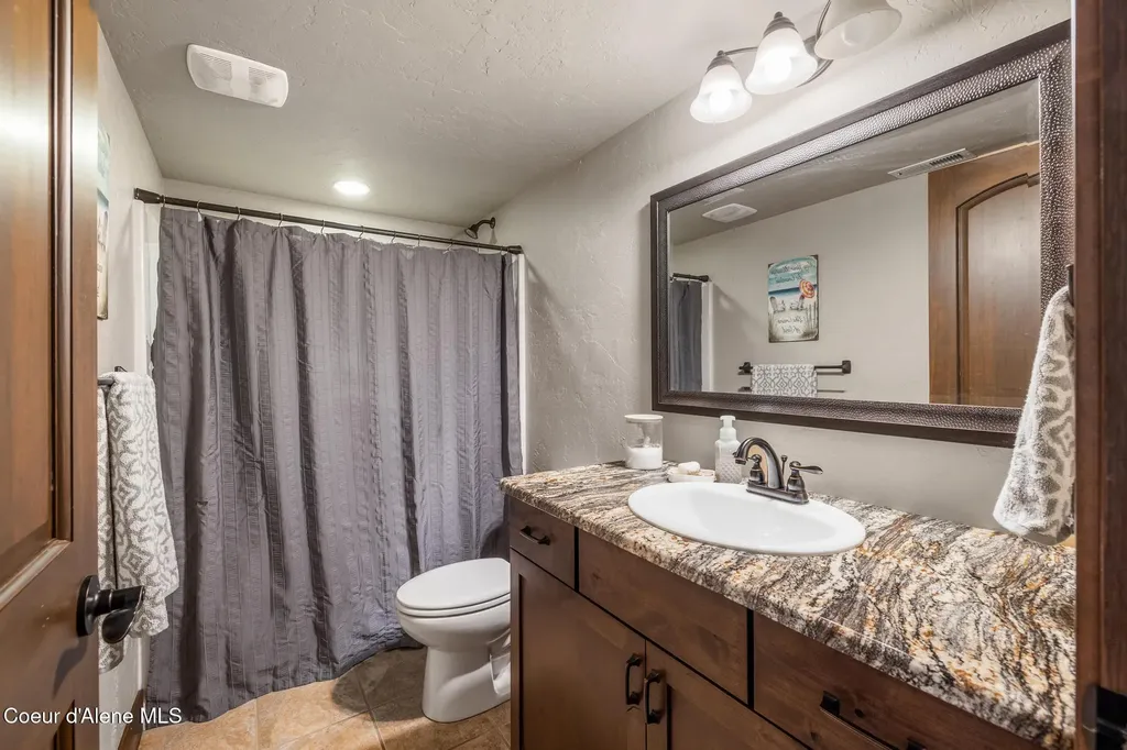 11668 N Waterford Loop Hauser ID 83854