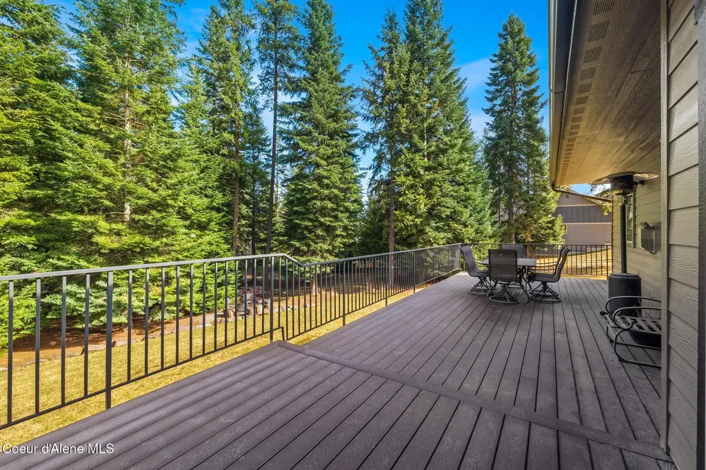 11668 N Waterford Loop Hauser ID 83854