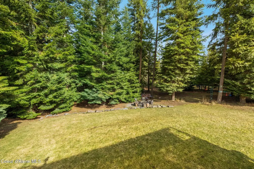 11668 N Waterford Loop Hauser ID 83854
