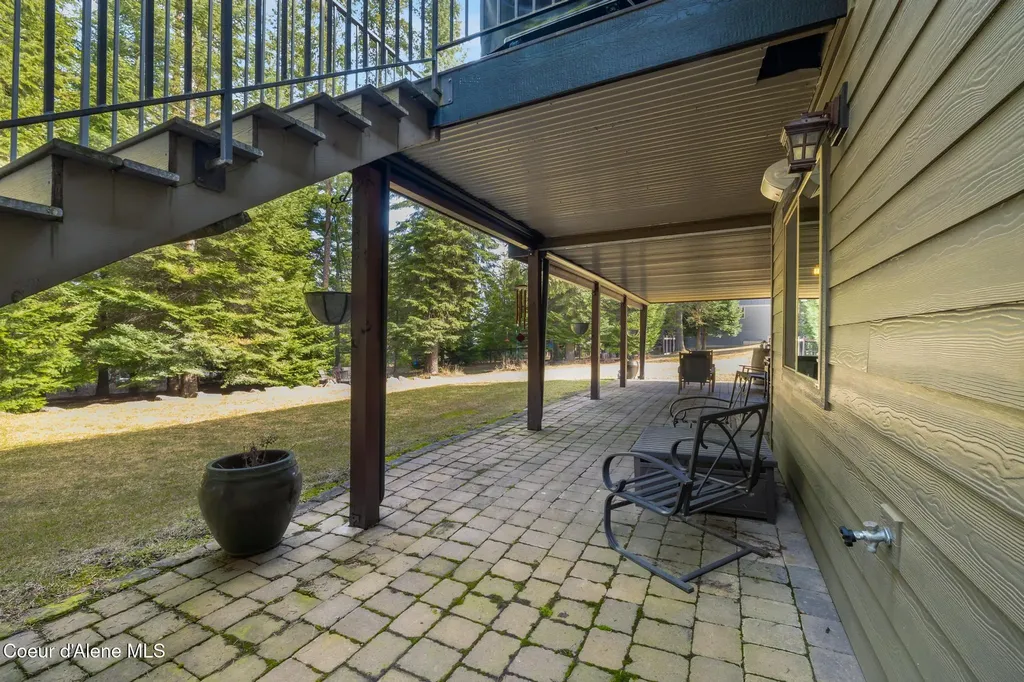 11668 N Waterford Loop Hauser ID 83854