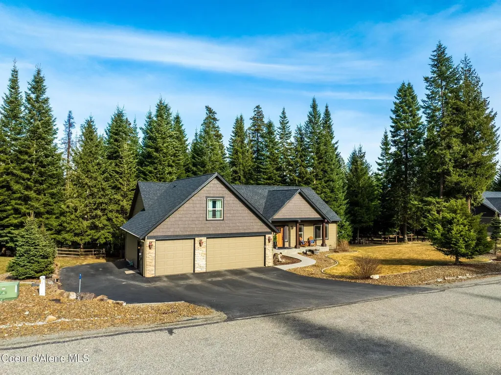 11668 N Waterford Loop Hauser ID 83854