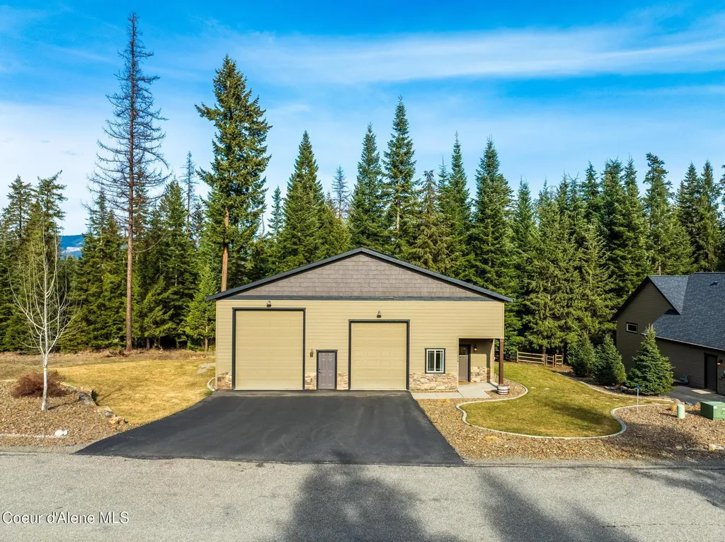 11668 N Waterford Loop Hauser ID 83854