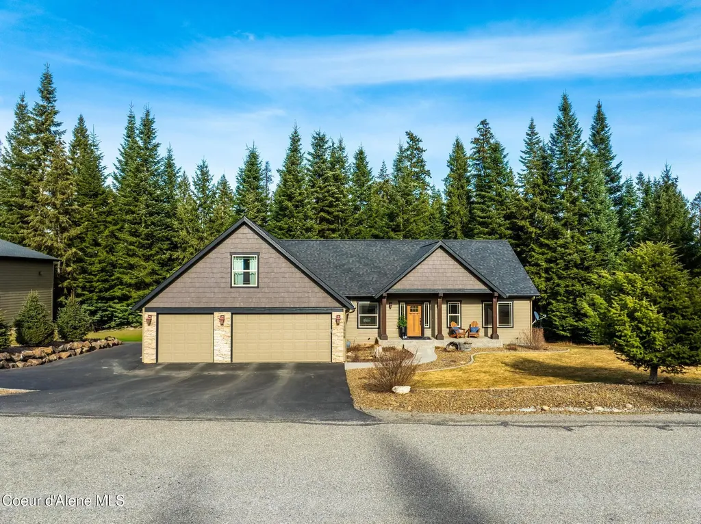 11668 N Waterford Loop Hauser ID 83854