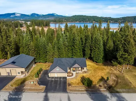 11668 N Waterford Loop Hauser ID 83854