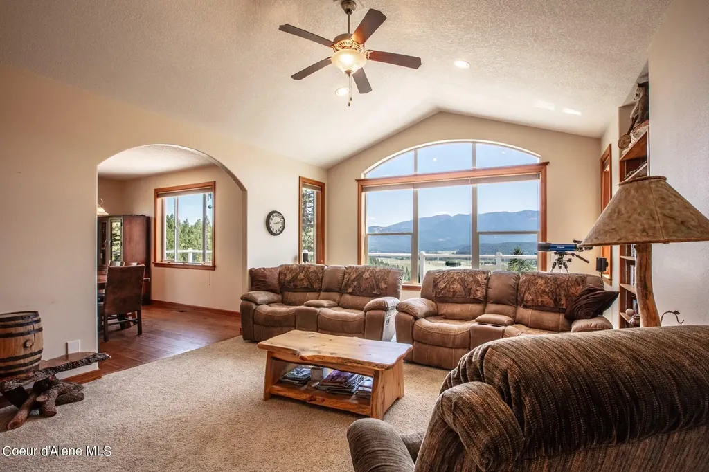 1524 Sunrise Road Bonners Ferry ID 83805