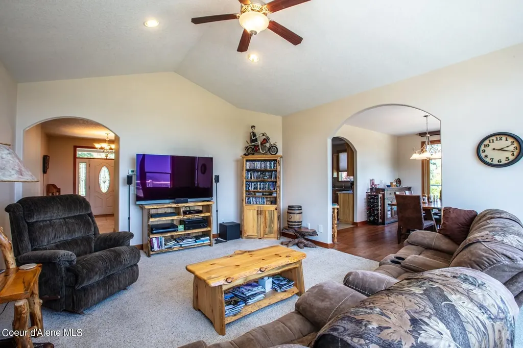 1524 Sunrise Road Bonners Ferry ID 83805