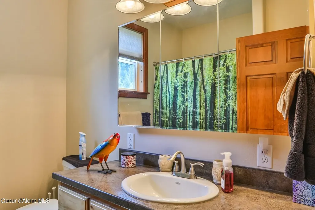 1524 Sunrise Road Bonners Ferry ID 83805