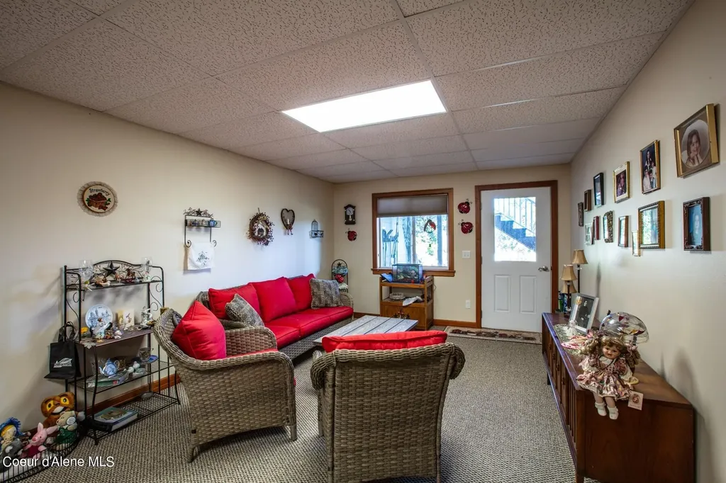 1524 Sunrise Road Bonners Ferry ID 83805