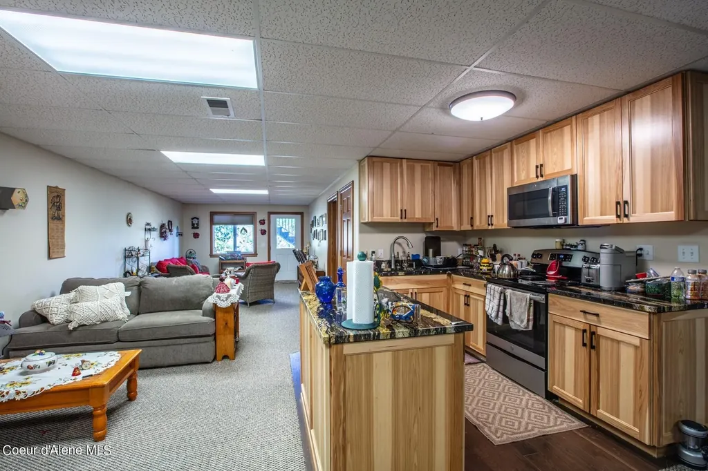 1524 Sunrise Road Bonners Ferry ID 83805