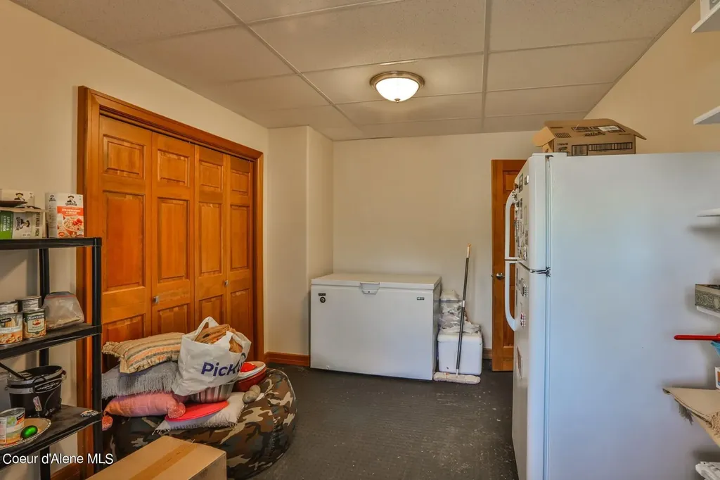 1524 Sunrise Road Bonners Ferry ID 83805