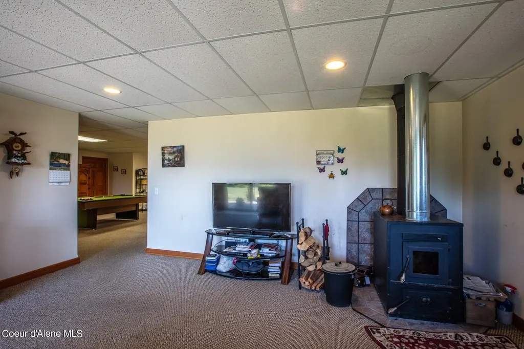 1524 Sunrise Road Bonners Ferry ID 83805