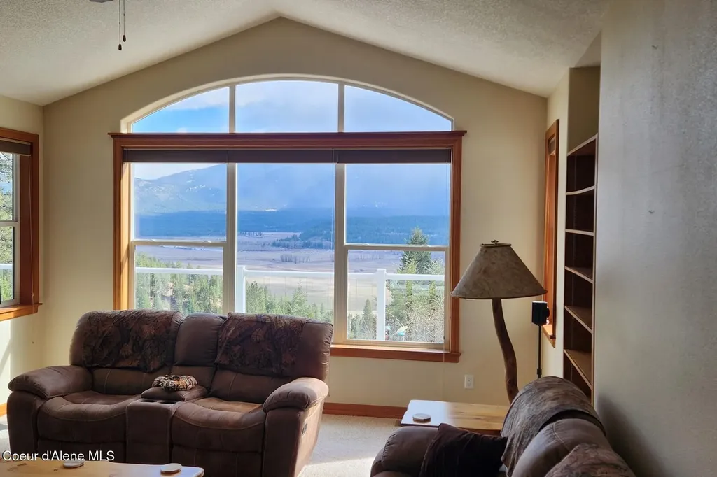 1524 Sunrise Road Bonners Ferry ID 83805