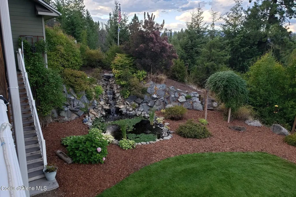 1524 Sunrise Road Bonners Ferry ID 83805