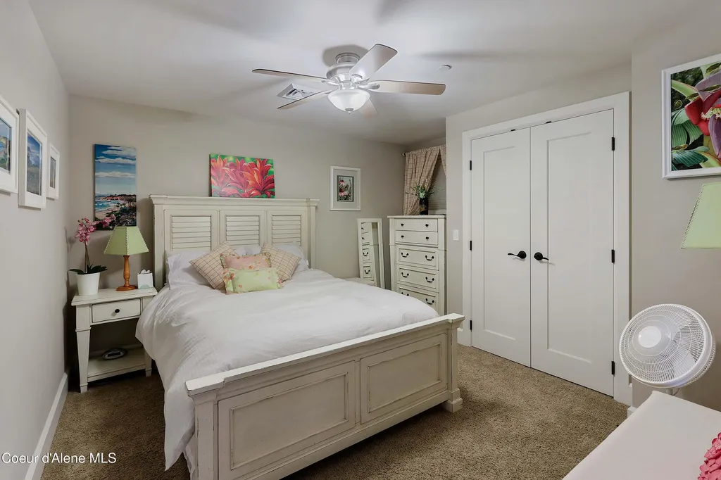702 Sandpoint Avenue Sandpoint ID 83864
