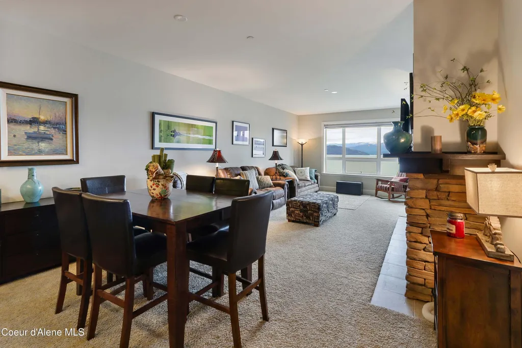 702 Sandpoint Avenue Sandpoint ID 83864